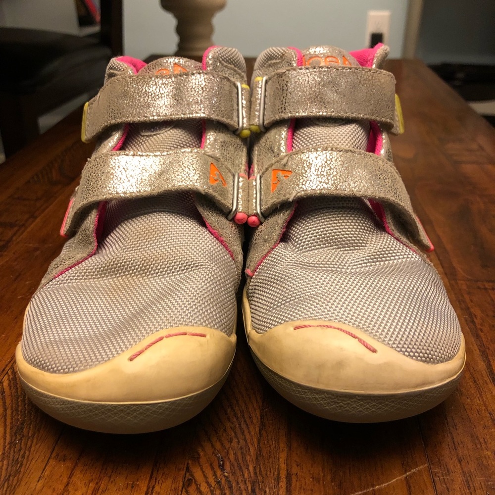 Plae shoes size 13.5